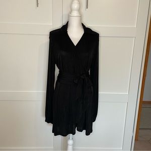 Party Time Mini Dress In Black- Size 8 🖤